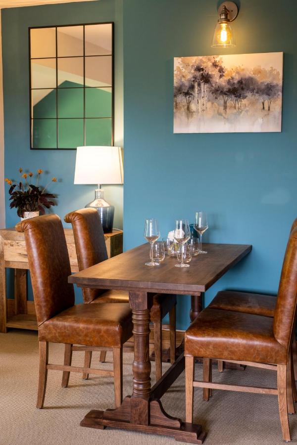 The Three Lions Hotel Fordingbridge Eksteriør billede