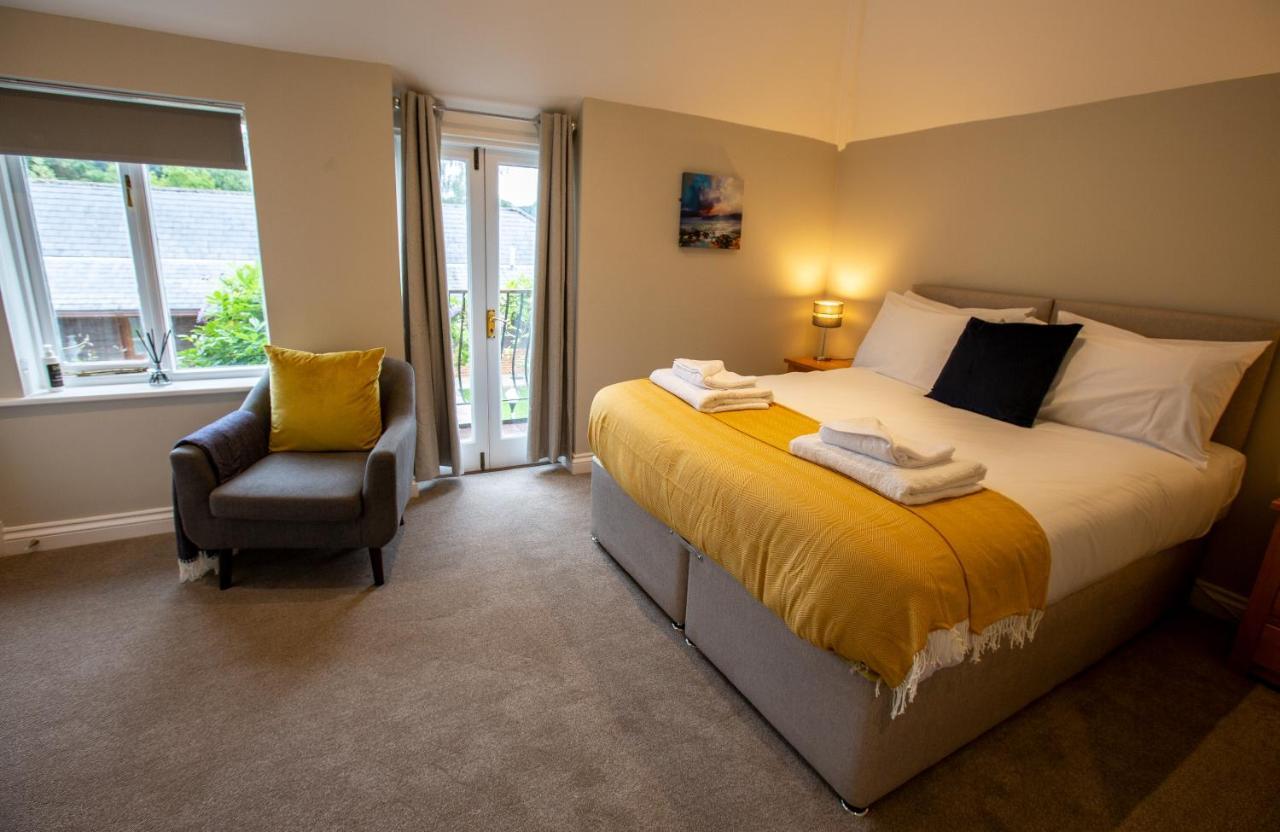 The Three Lions Hotel Fordingbridge Eksteriør billede